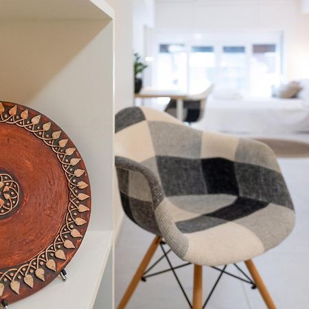 Praxitelous 141 City Apartment ピレウス エクステリア 写真
