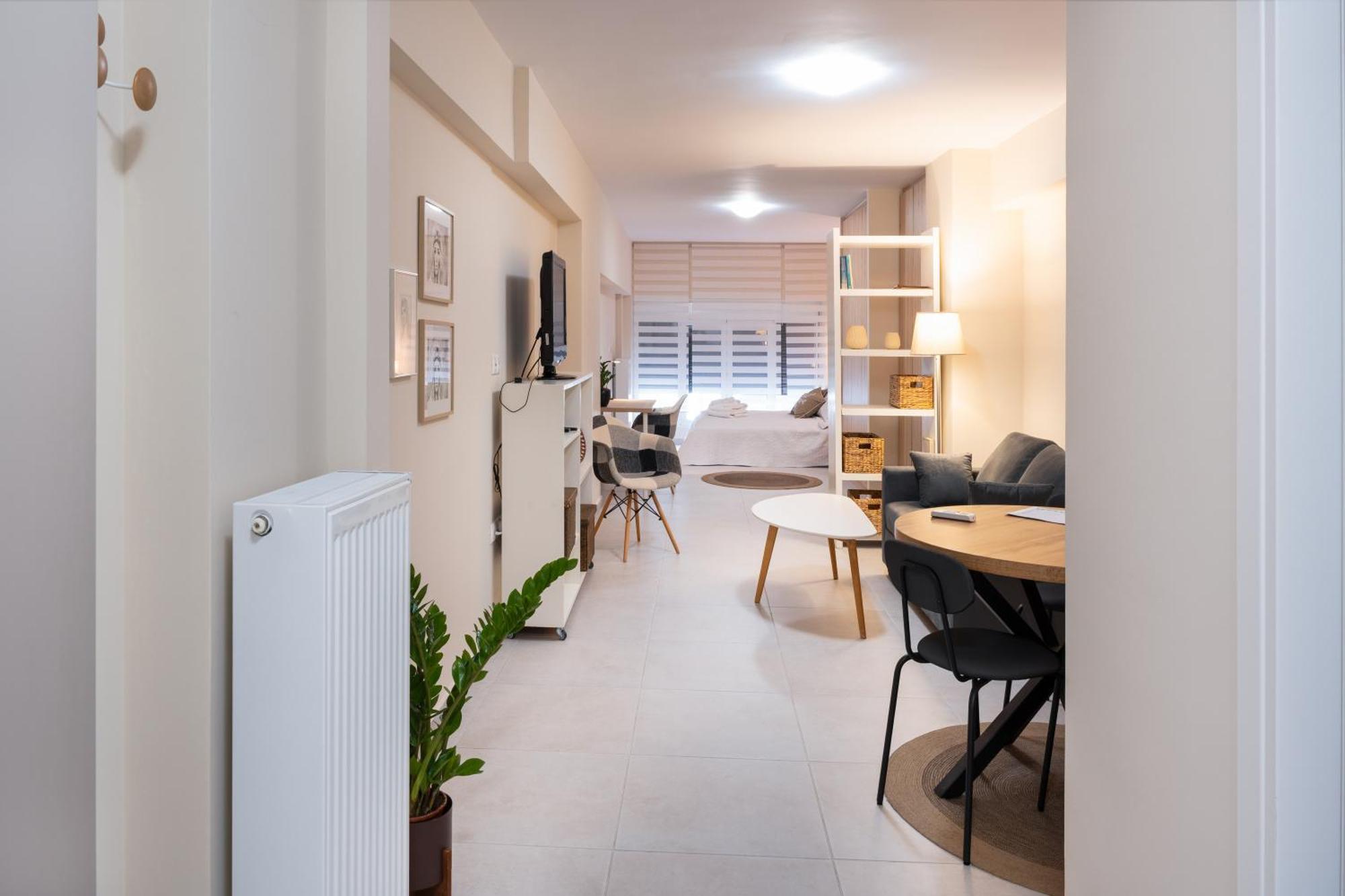 Praxitelous 141 City Apartment ピレウス エクステリア 写真