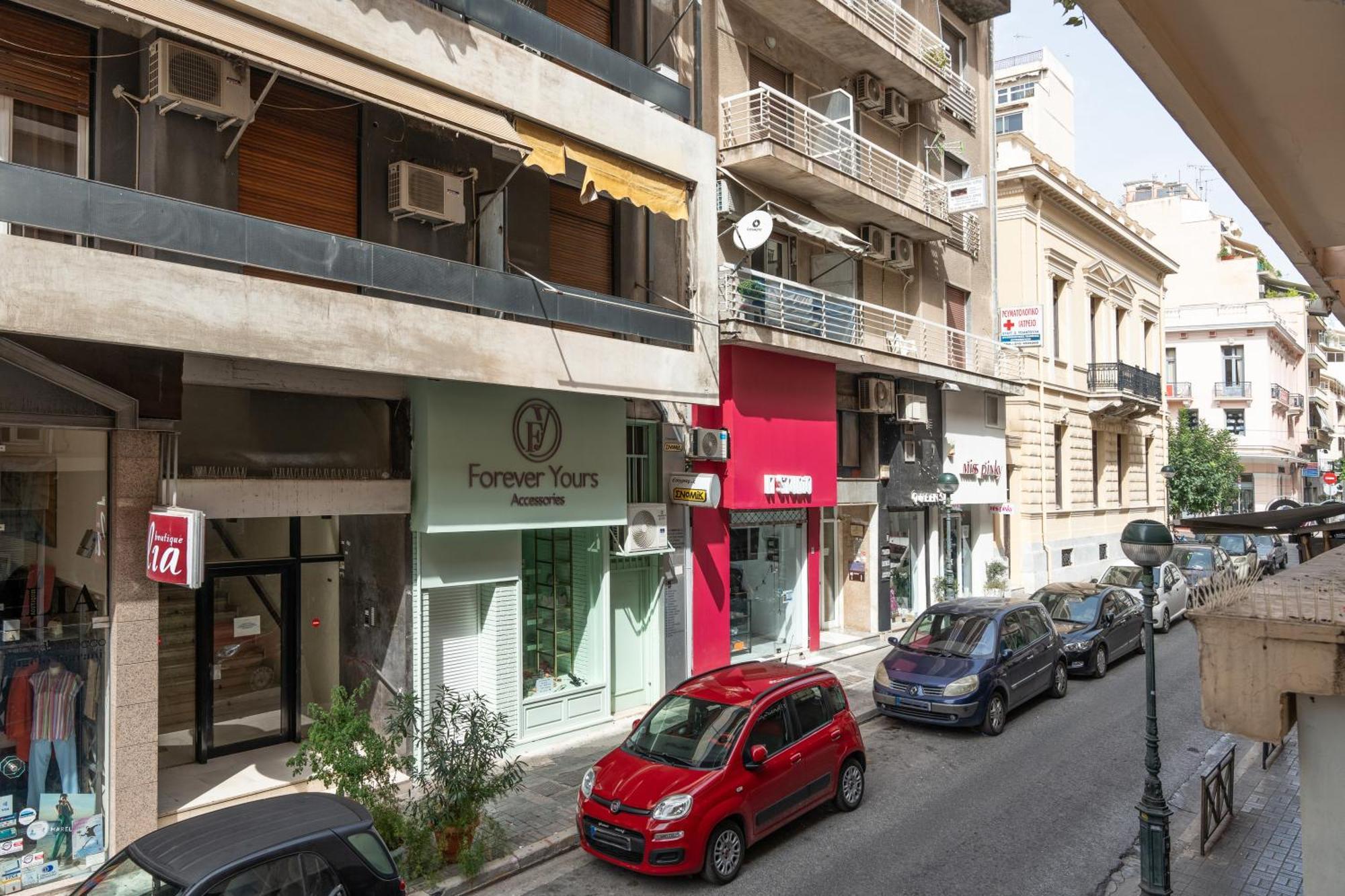 Praxitelous 141 City Apartment ピレウス エクステリア 写真